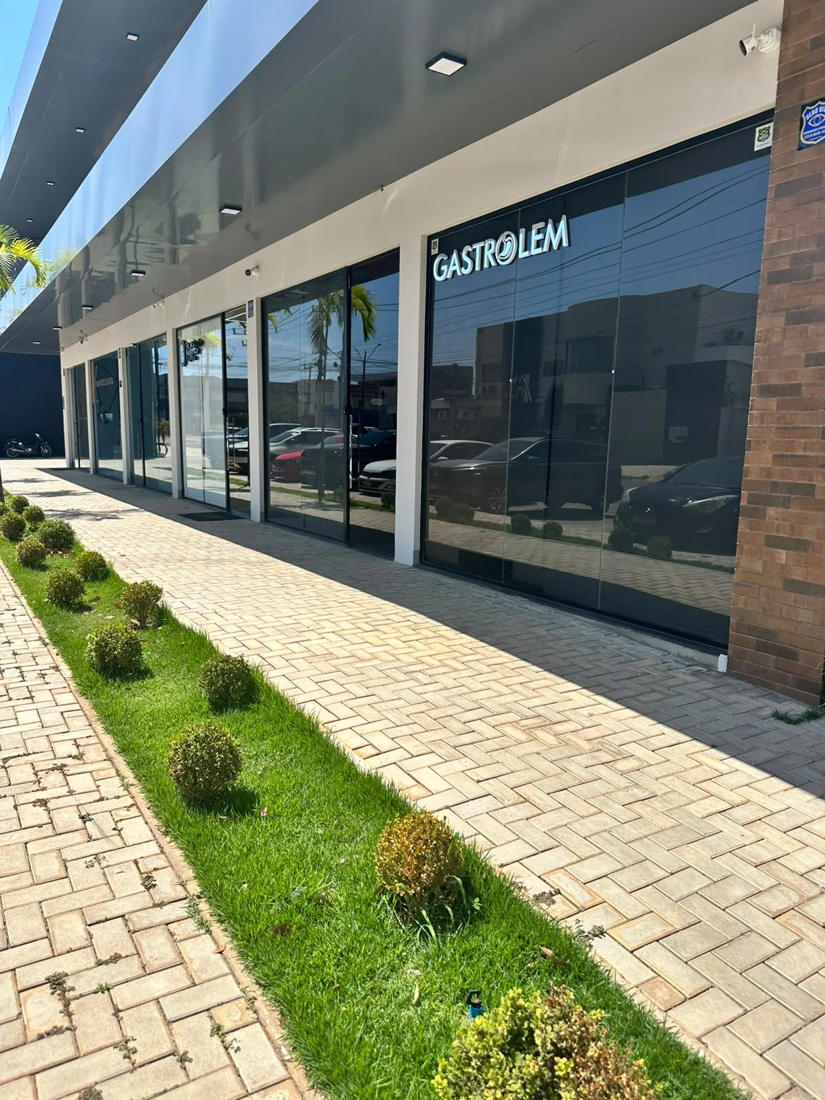 Fachada da GastroLEM em Luís Eduardo Magalhães